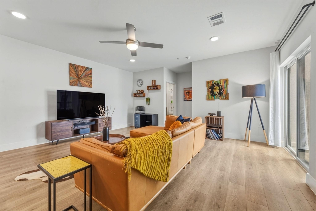 2213 Poquito St - Photo 6