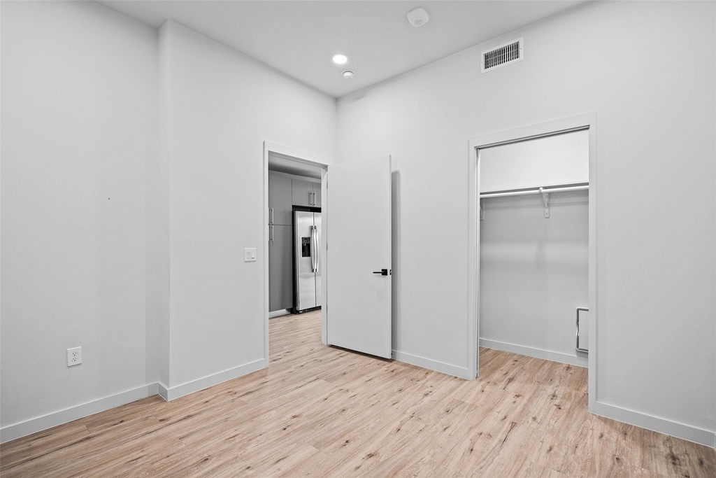 4004 Banister Ln - Photo 13