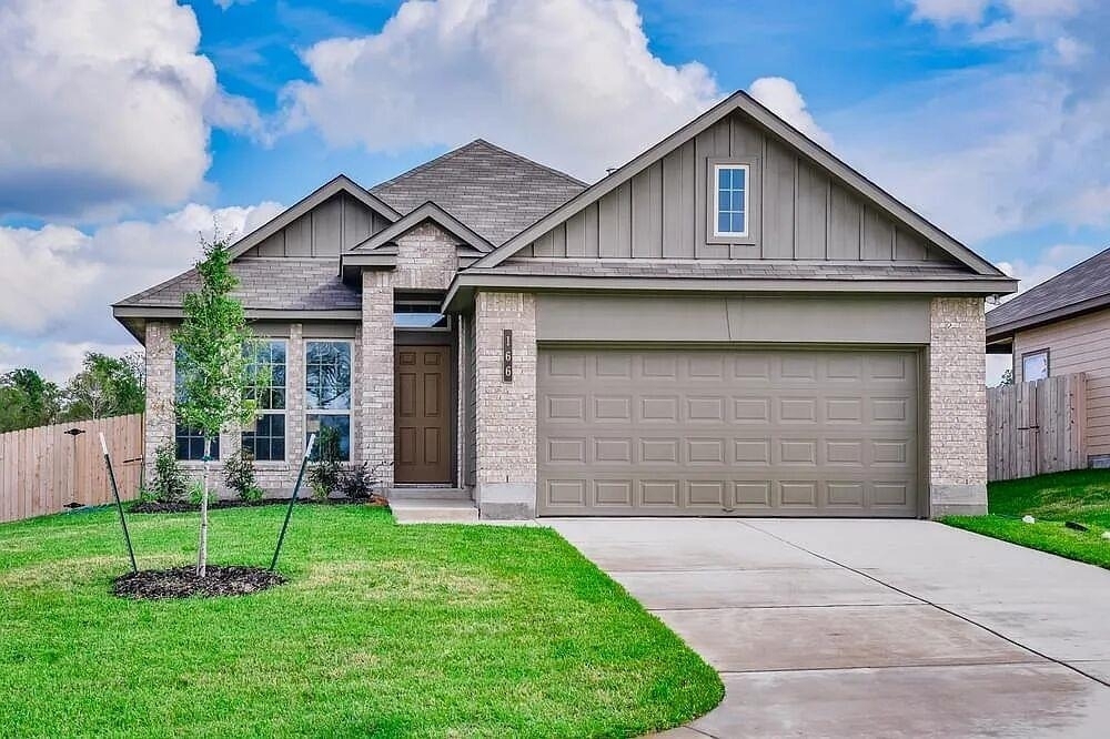 2152 Meridian Loop - Photo 0