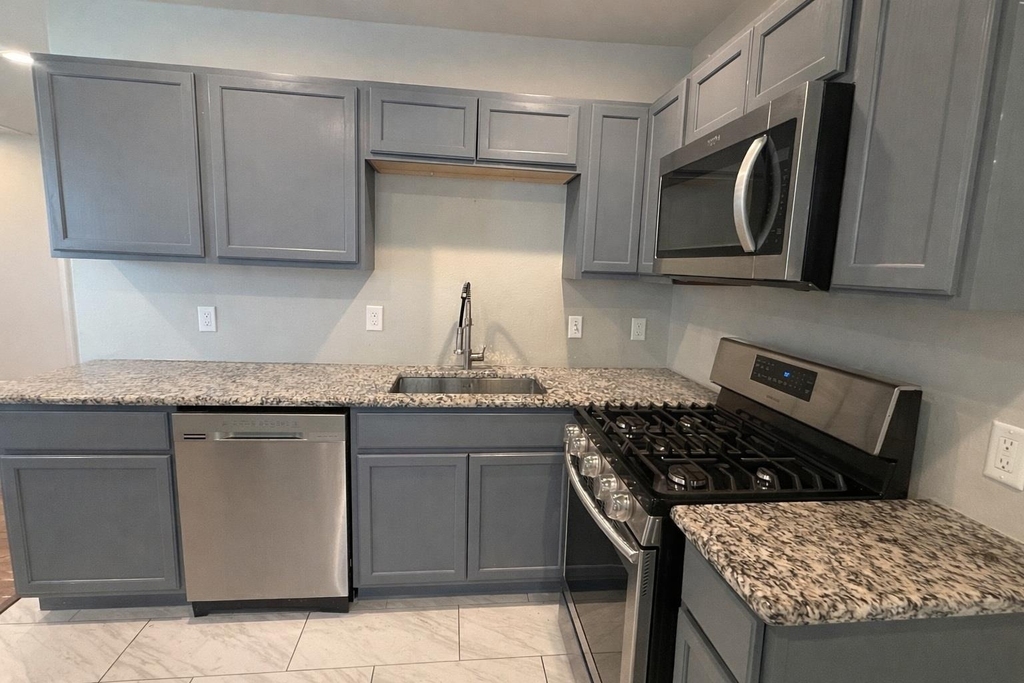 802 Alametos - Photo 5