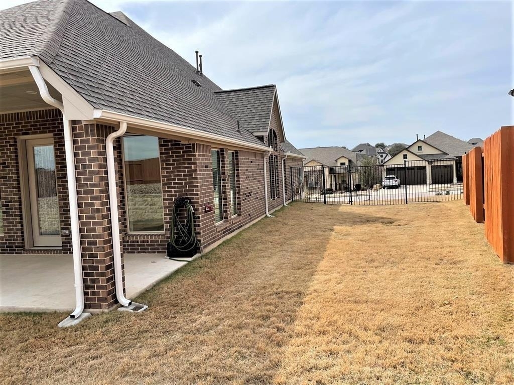 156 Santa Maria St - Photo 29