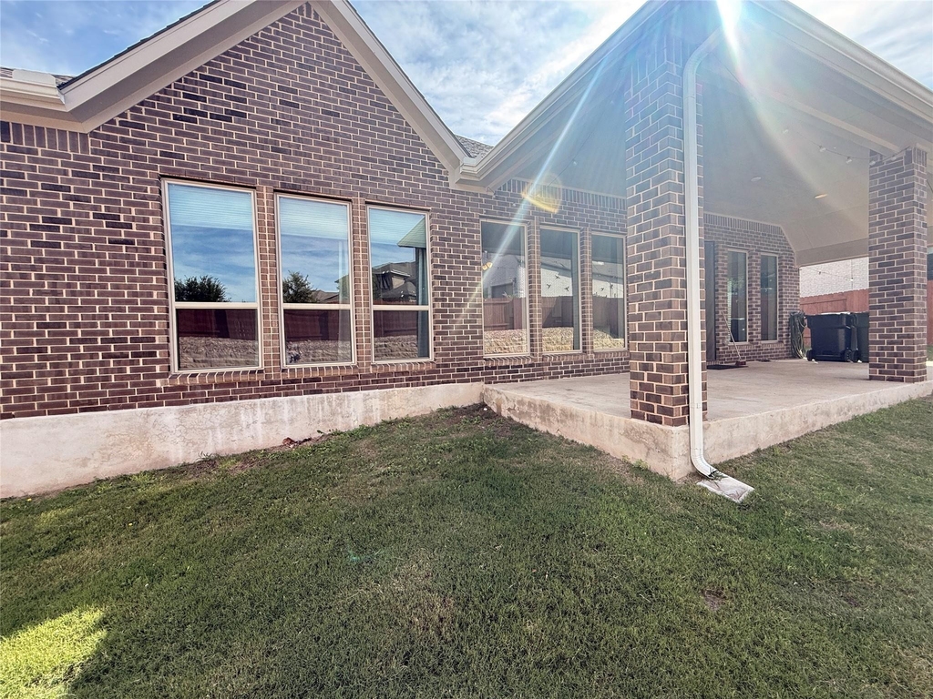 156 Santa Maria St - Photo 38