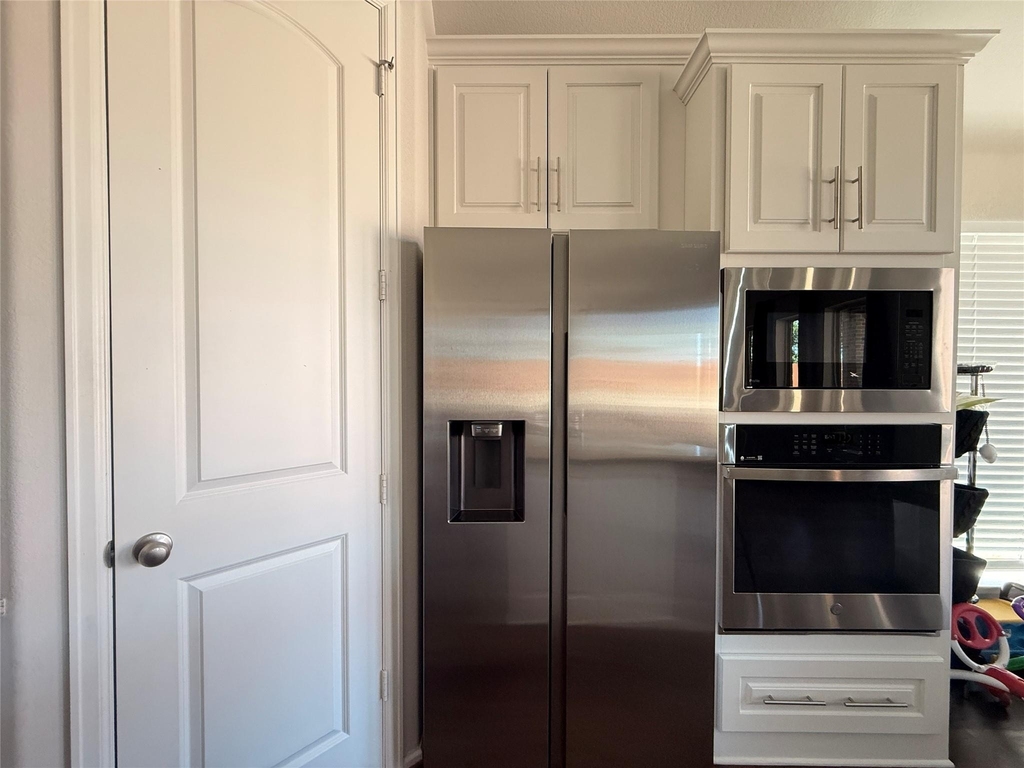 156 Santa Maria St - Photo 8