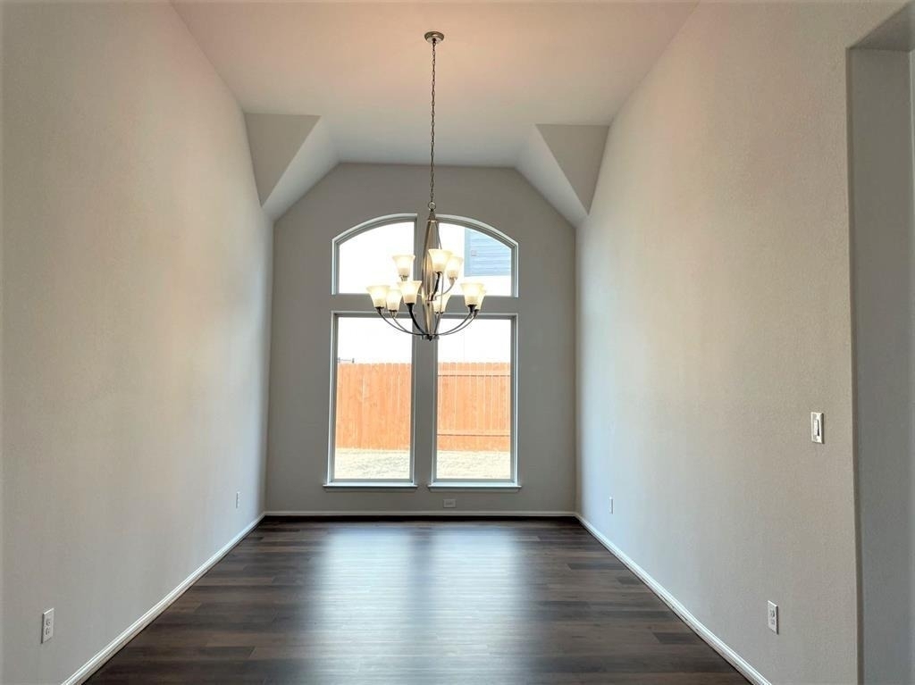 156 Santa Maria St - Photo 5