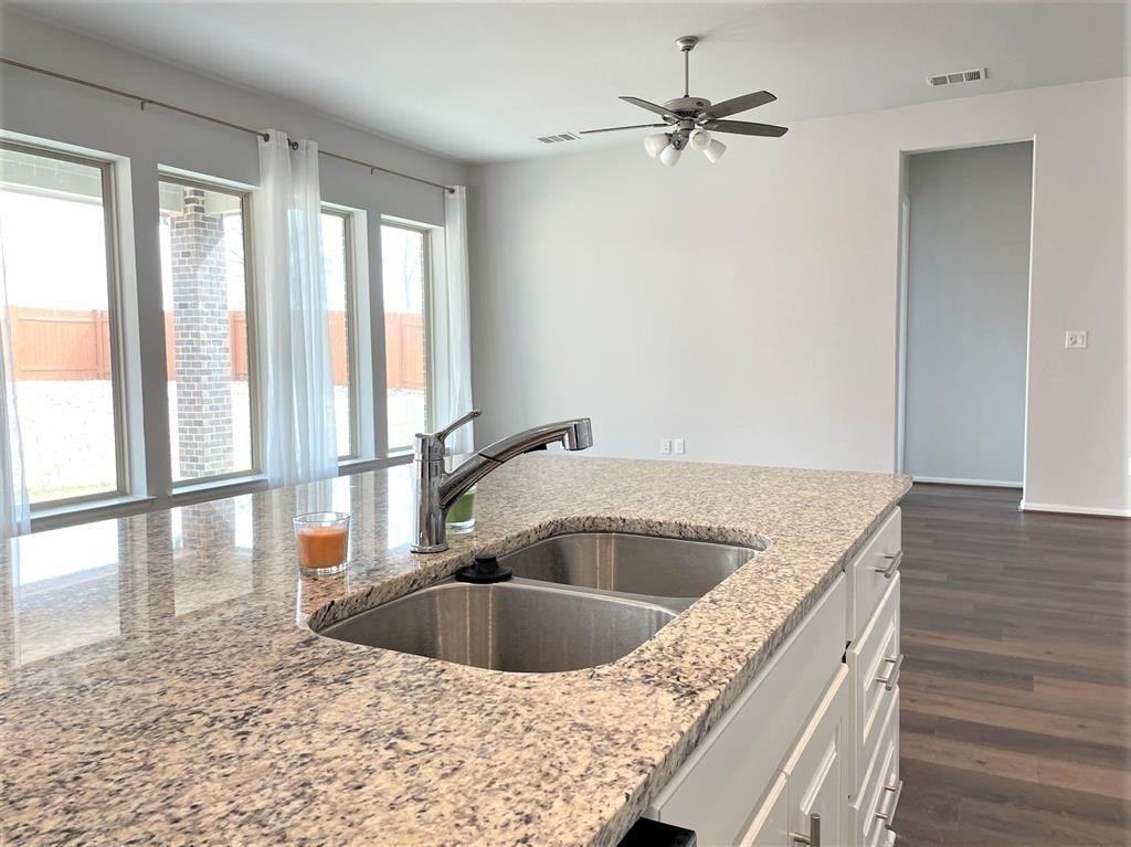 156 Santa Maria St - Photo 9