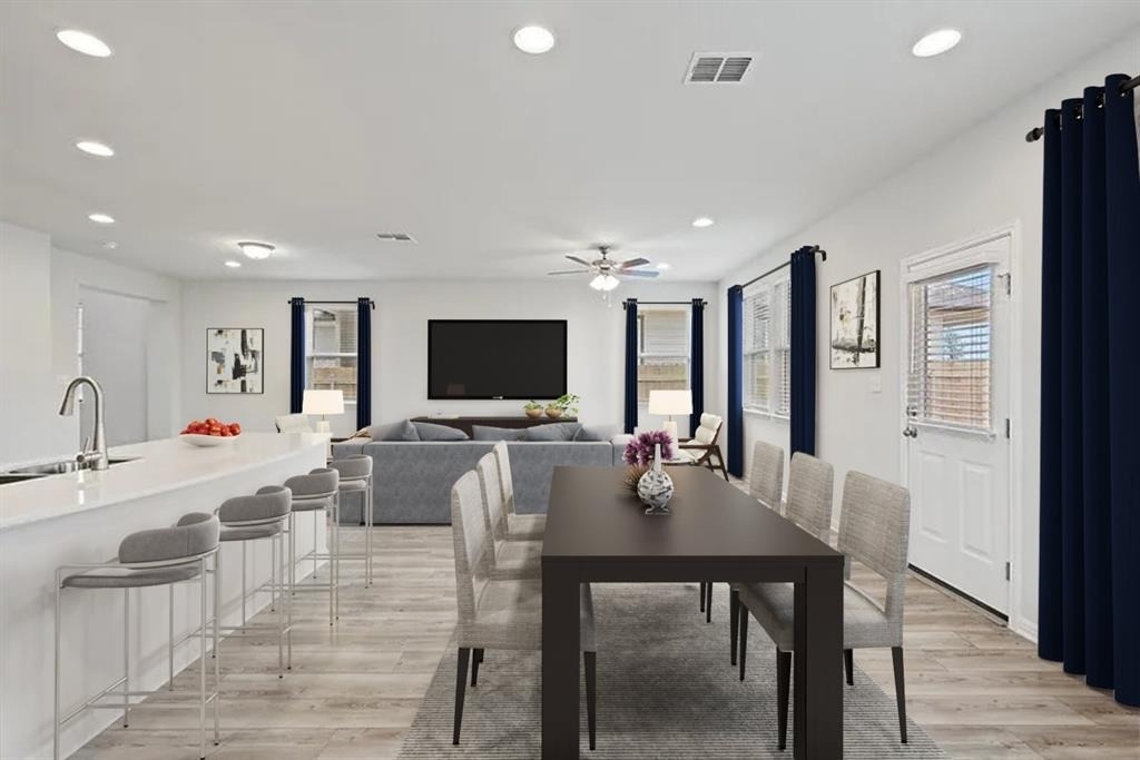 10112 Dawn Pearl Dr - Photo 0