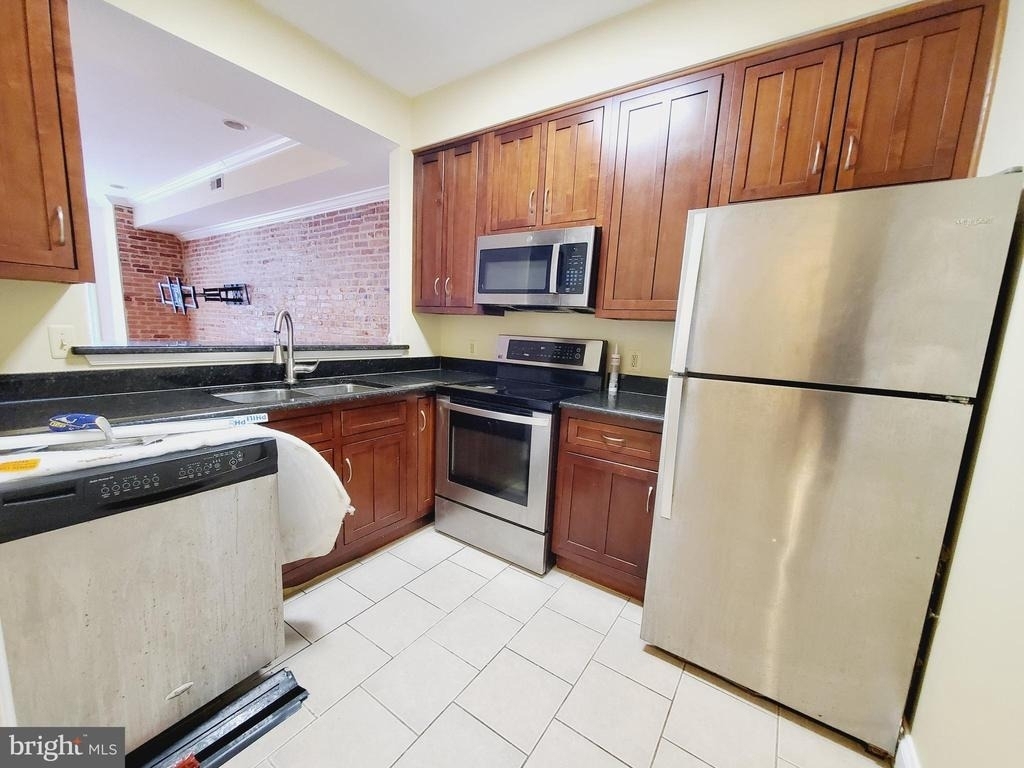 1624 Gwynns Falls Parkway - Photo 8