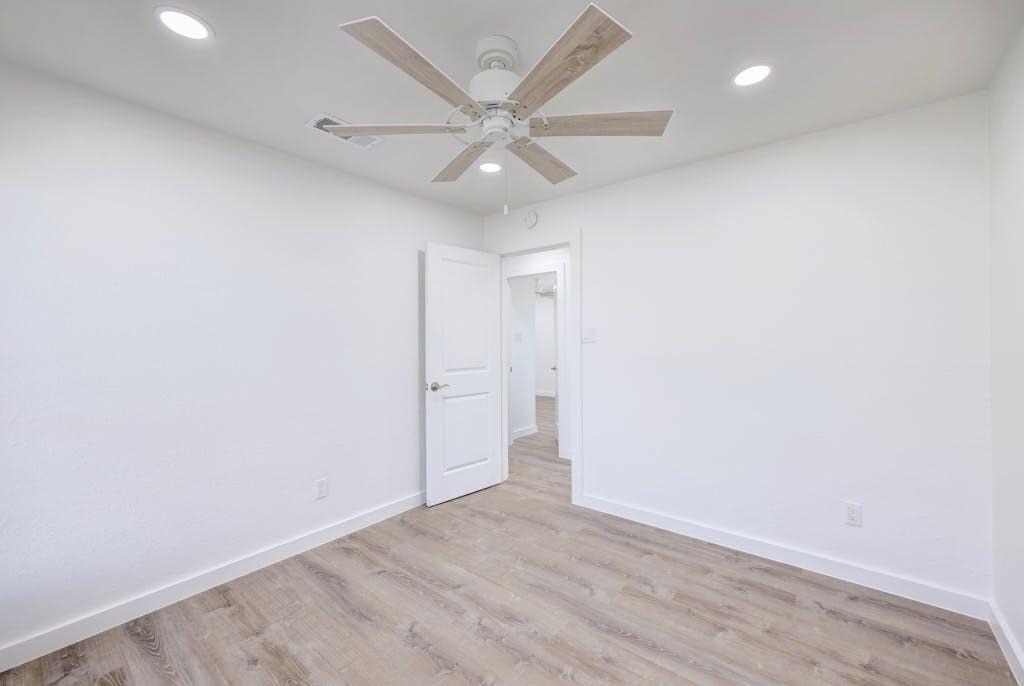 801 Salem Ln - Photo 20