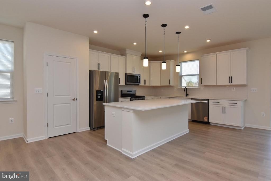 24700 Michael Isler Avenue - Photo 4