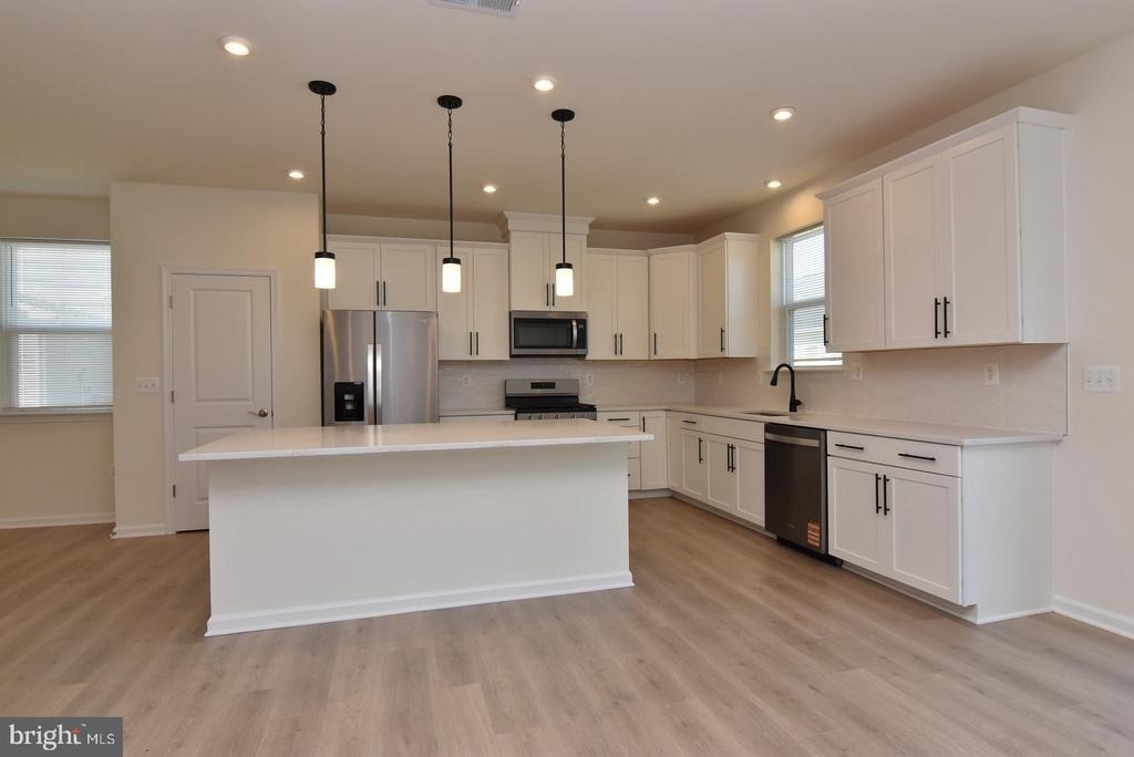 24700 Michael Isler Avenue - Photo 5