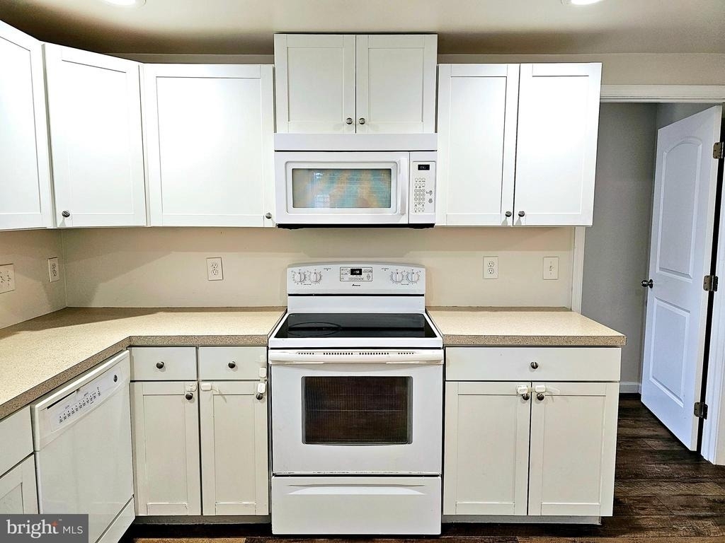 143 Mitscher Road - Photo 7