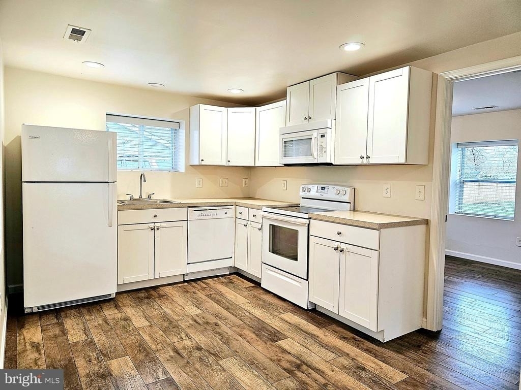 143 Mitscher Road - Photo 6