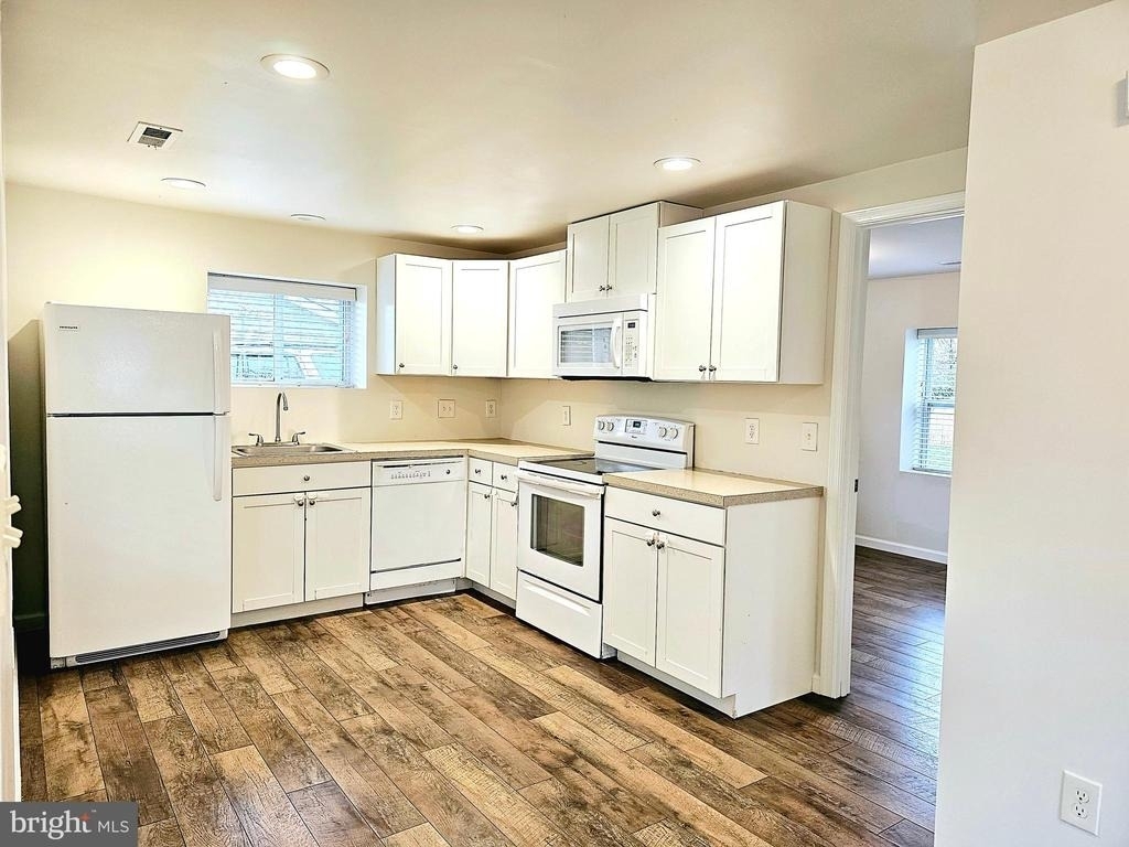 143 Mitscher Road - Photo 5