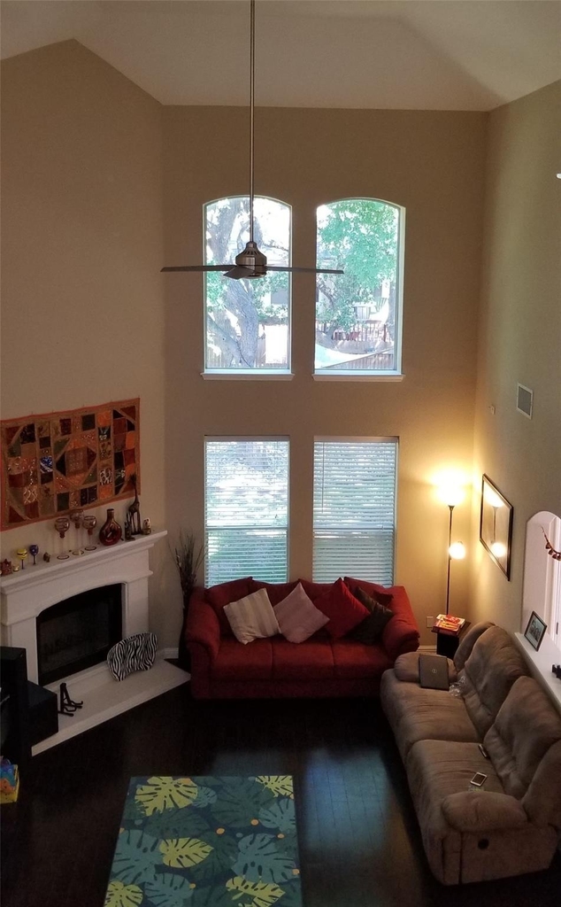 3746 Gentle Winds Ln - Photo 3