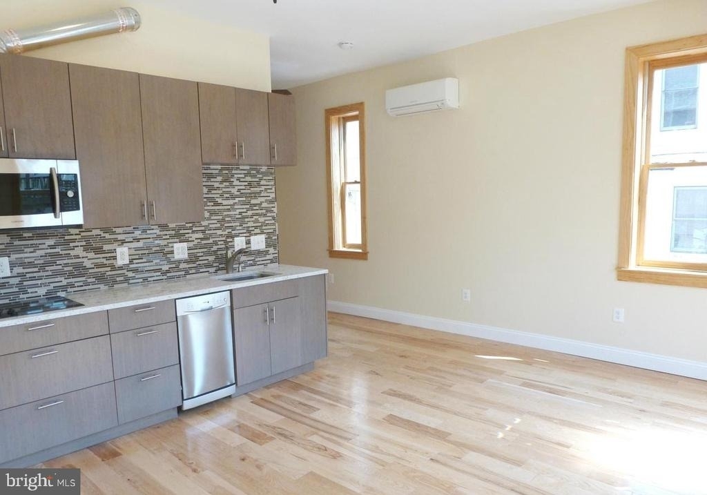 1102 5th Street Nw - Photo 2