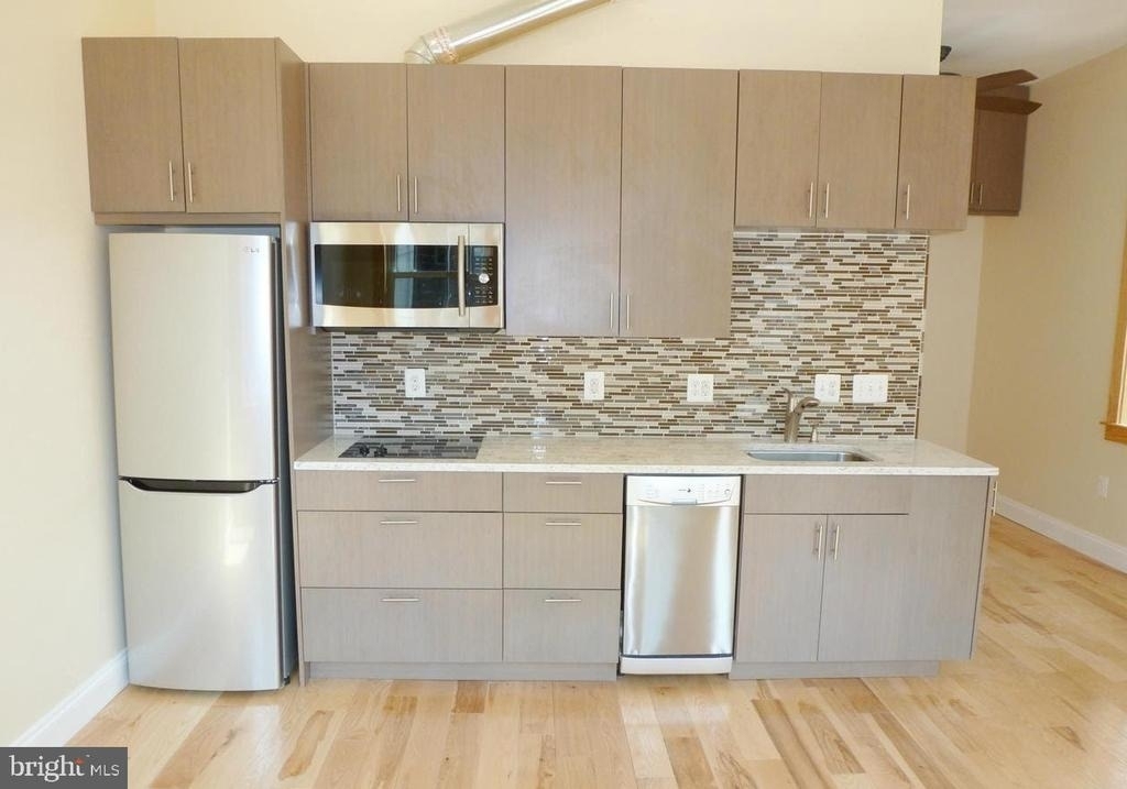 1102 5th Street Nw - Photo 3