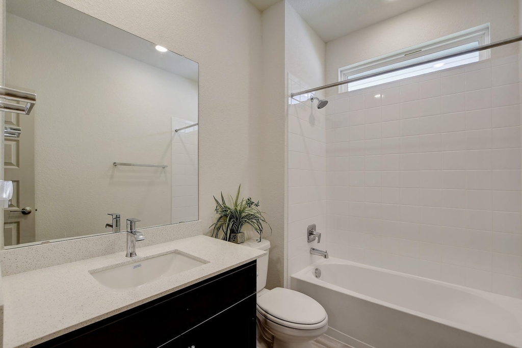 121 Fairfax Ave - Photo 17