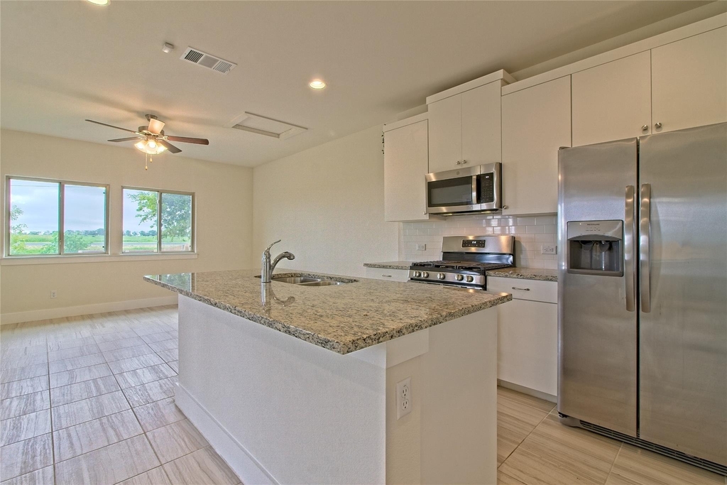 555 White Steppe Way - Photo 11