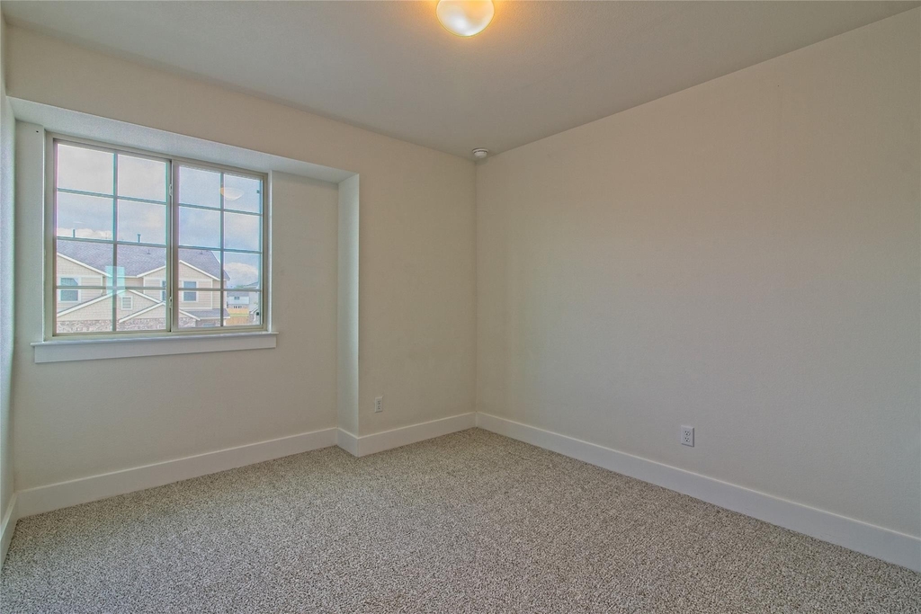 555 White Steppe Way - Photo 22