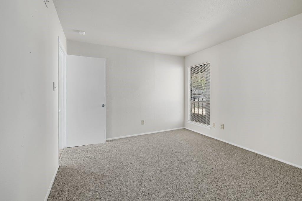 6910 Hart Ln - Photo 16