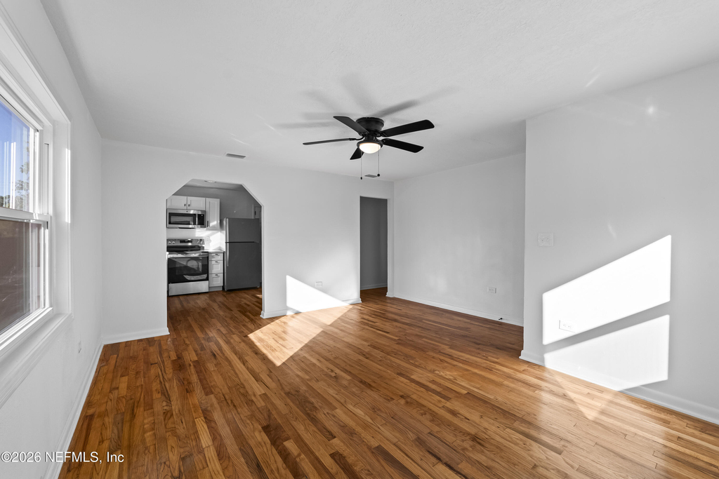 2389 Hilly Road - Photo 5