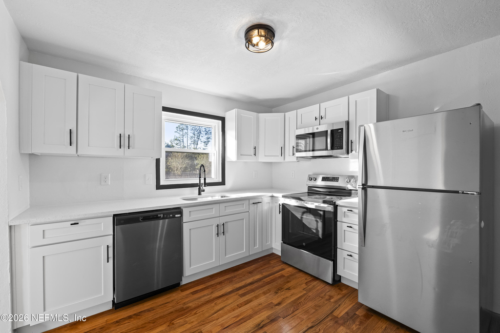 2389 Hilly Road - Photo 2