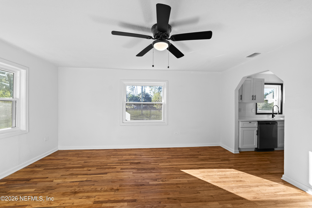 2389 Hilly Road - Photo 6