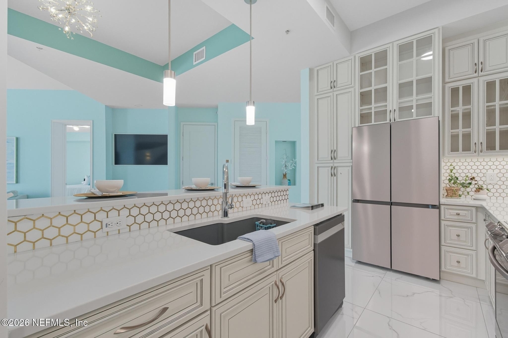 200 Ocean Crest Drive - Photo 12