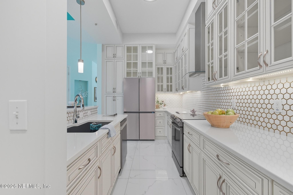 200 Ocean Crest Drive - Photo 11
