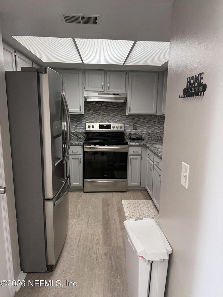 2360 Bitternut Way - Photo 4