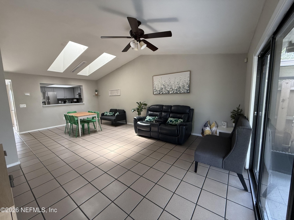 2360 Bitternut Way - Photo 10