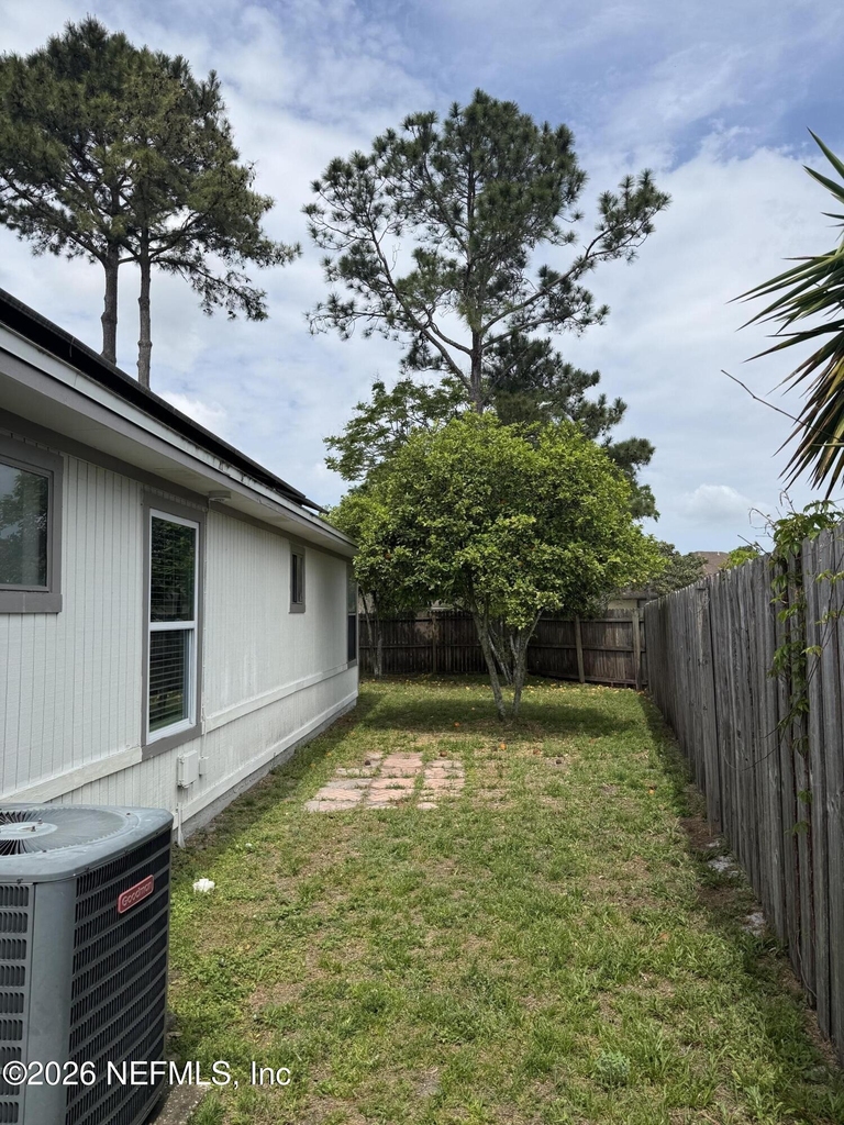 2360 Bitternut Way - Photo 24
