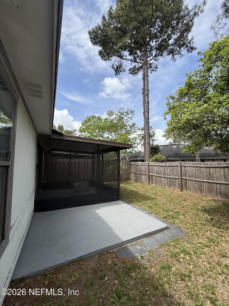 2360 Bitternut Way - Photo 22