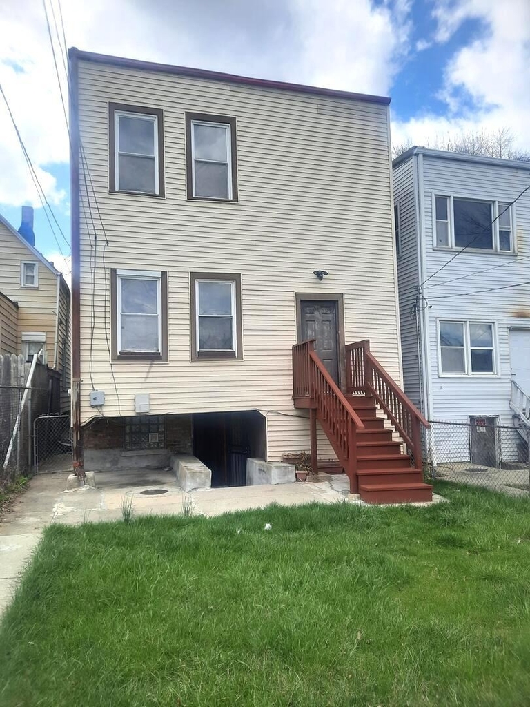 6221 S Laflin Street - Photo 16