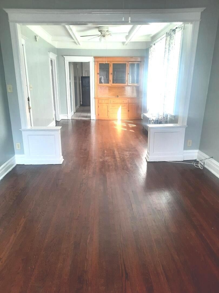 6221 S Laflin Street - Photo 2