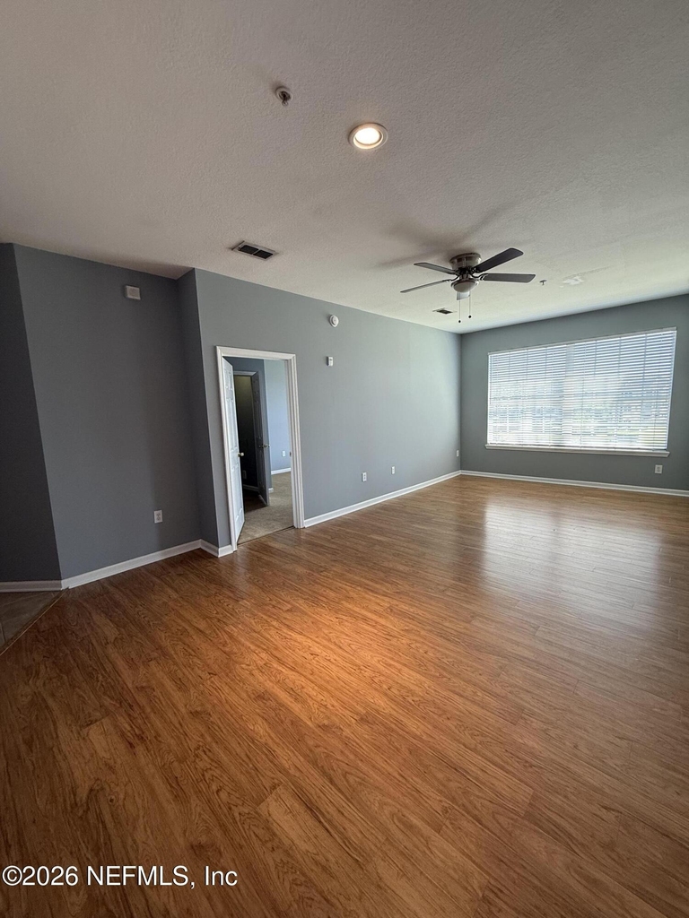 7990 Baymeadows Road - Photo 9