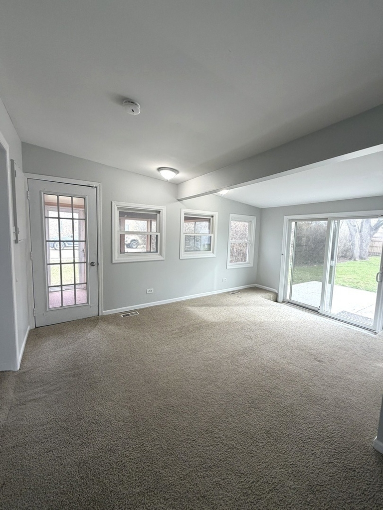 2209 Douglas Avenue - Photo 9