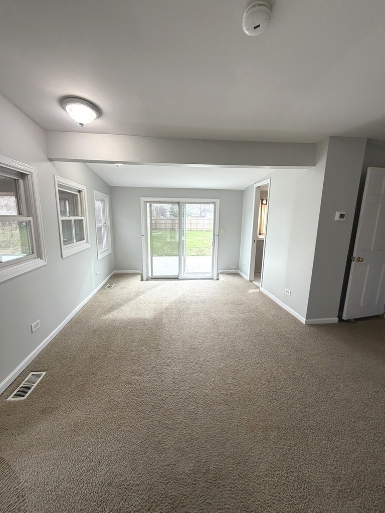 2209 Douglas Avenue - Photo 7