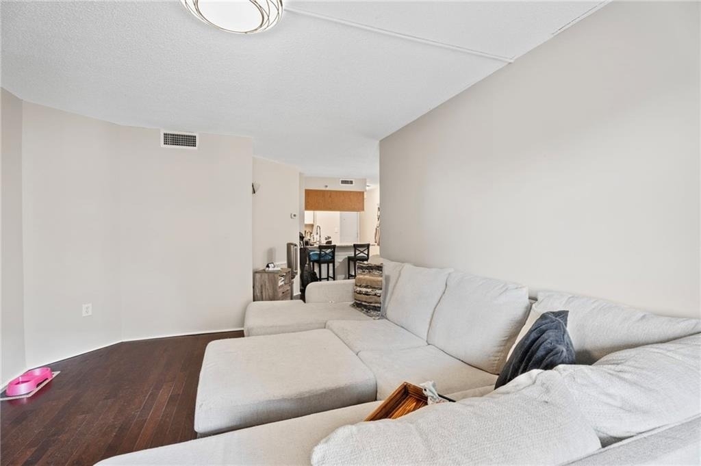 795 Hammond Drive - Photo 8