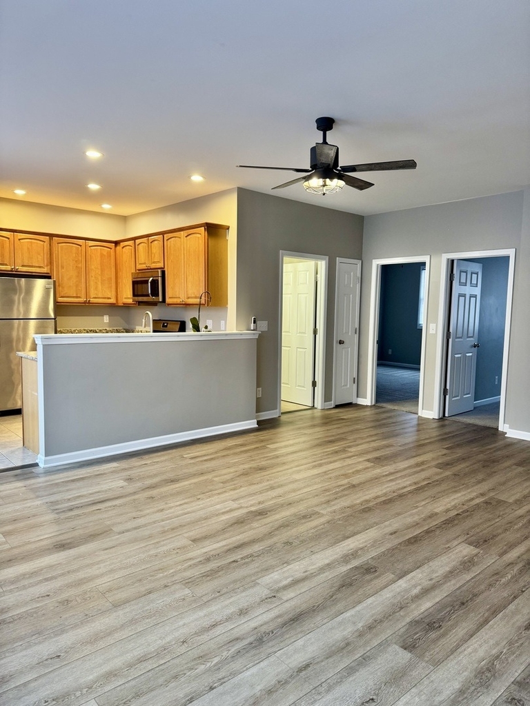 255 N Sacramento Street - Photo 1