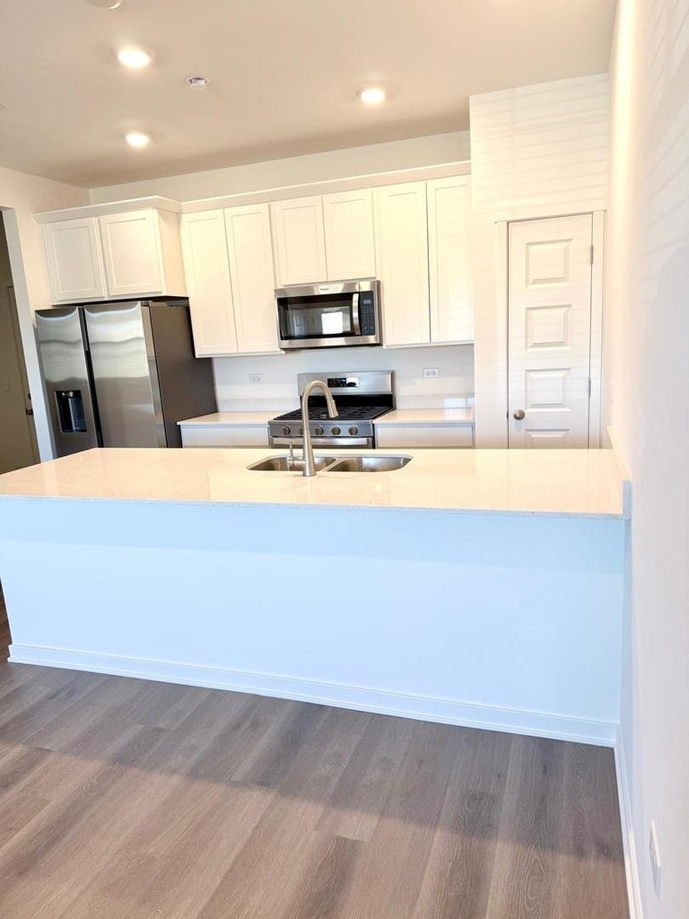 2272 Barbera Drive - Photo 2