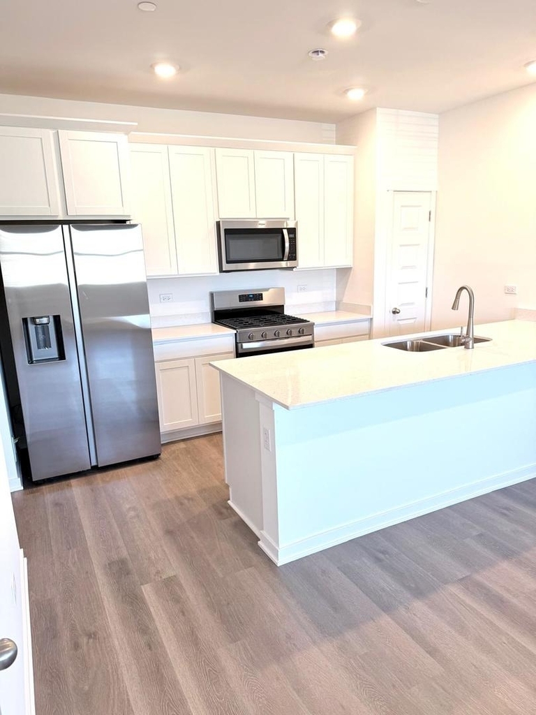 2272 Barbera Drive - Photo 3