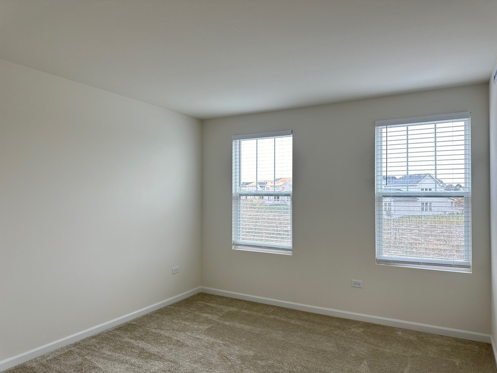 5955 Hawkweed Drive - Photo 2