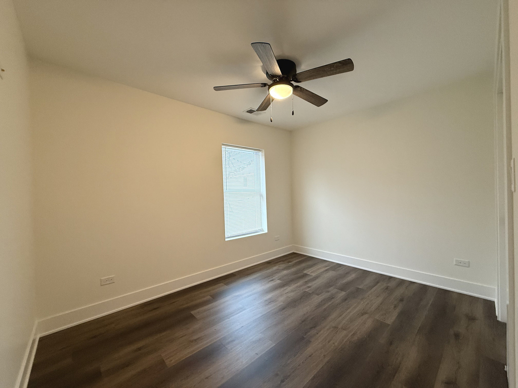 114 Stephen Street - Photo 12