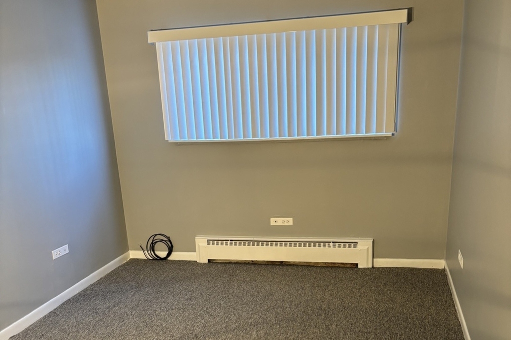 18361 Glen Oak Avenue - Photo 4