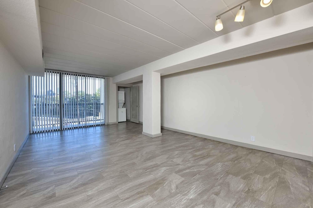 5400 Memorial Drive - Photo 6