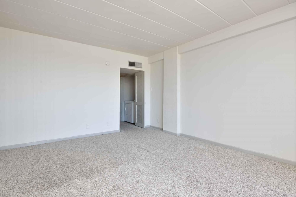 5400 Memorial Drive - Photo 7