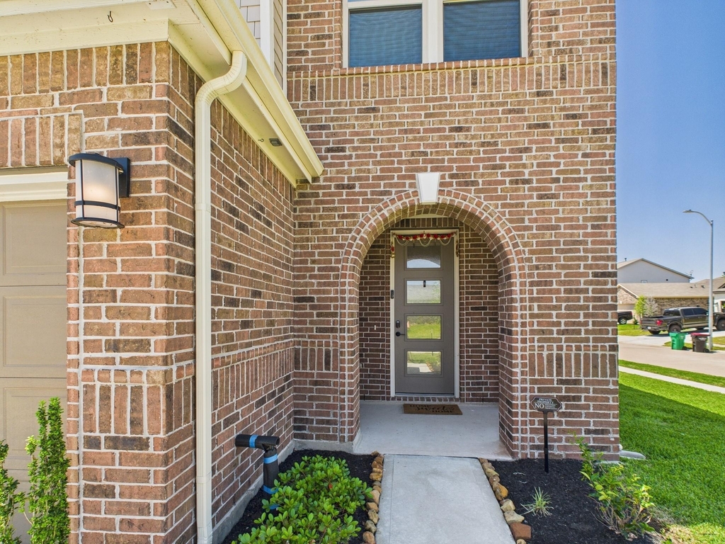 15643 Fellswood Drive - Photo 3