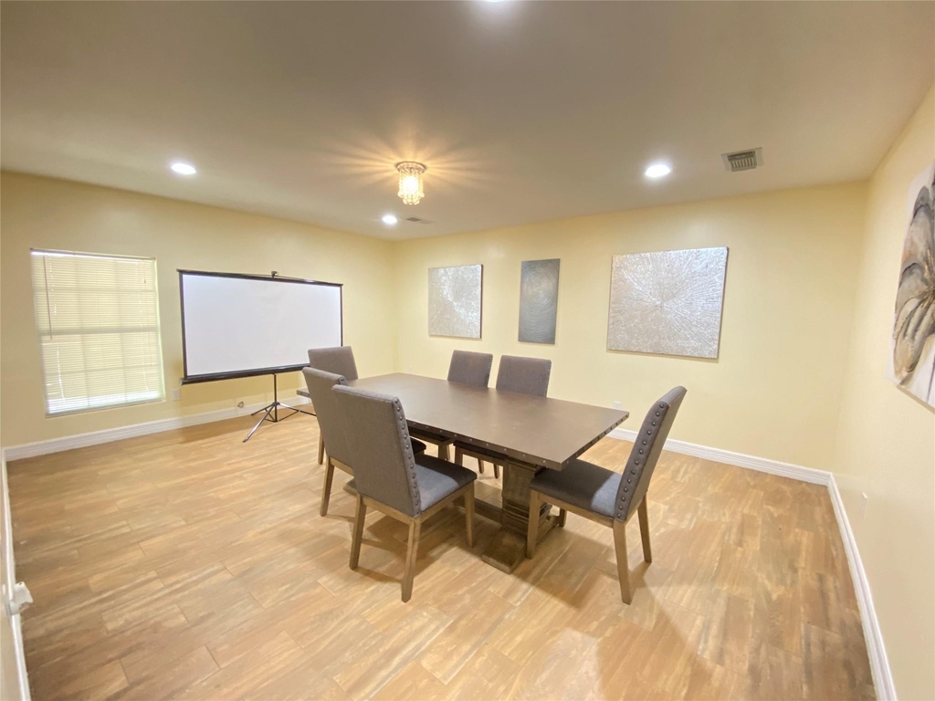 2125 Strawberry Road - Photo 9