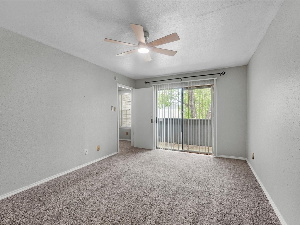 9700 Leawood Boulevard - Photo 8